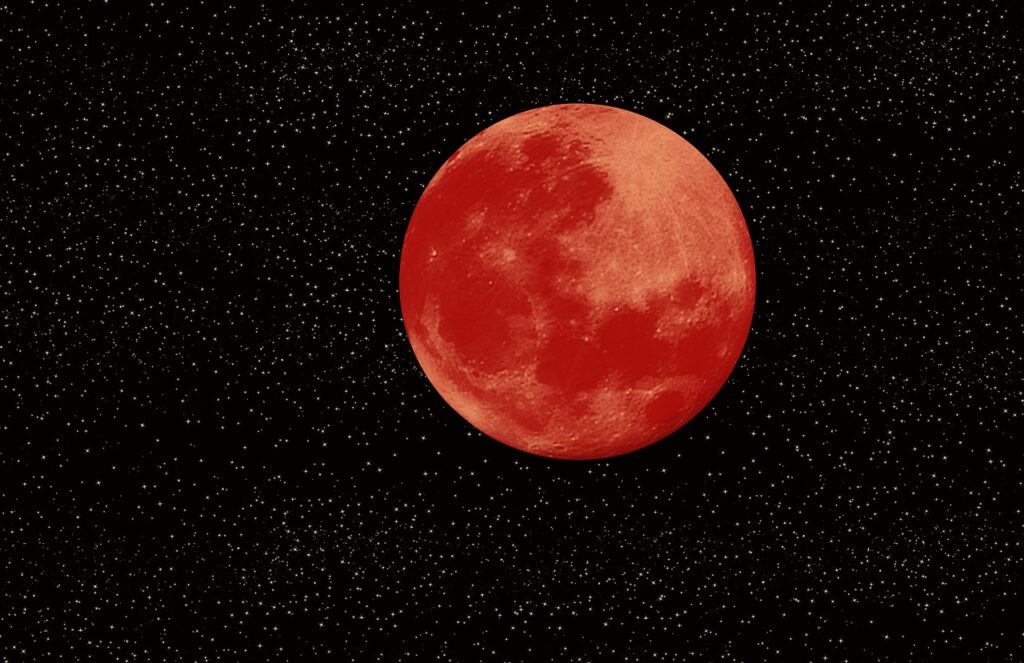 blood moon during total lunar eclipse